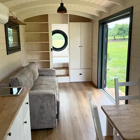 Maringotka Zdenicka Holiday home